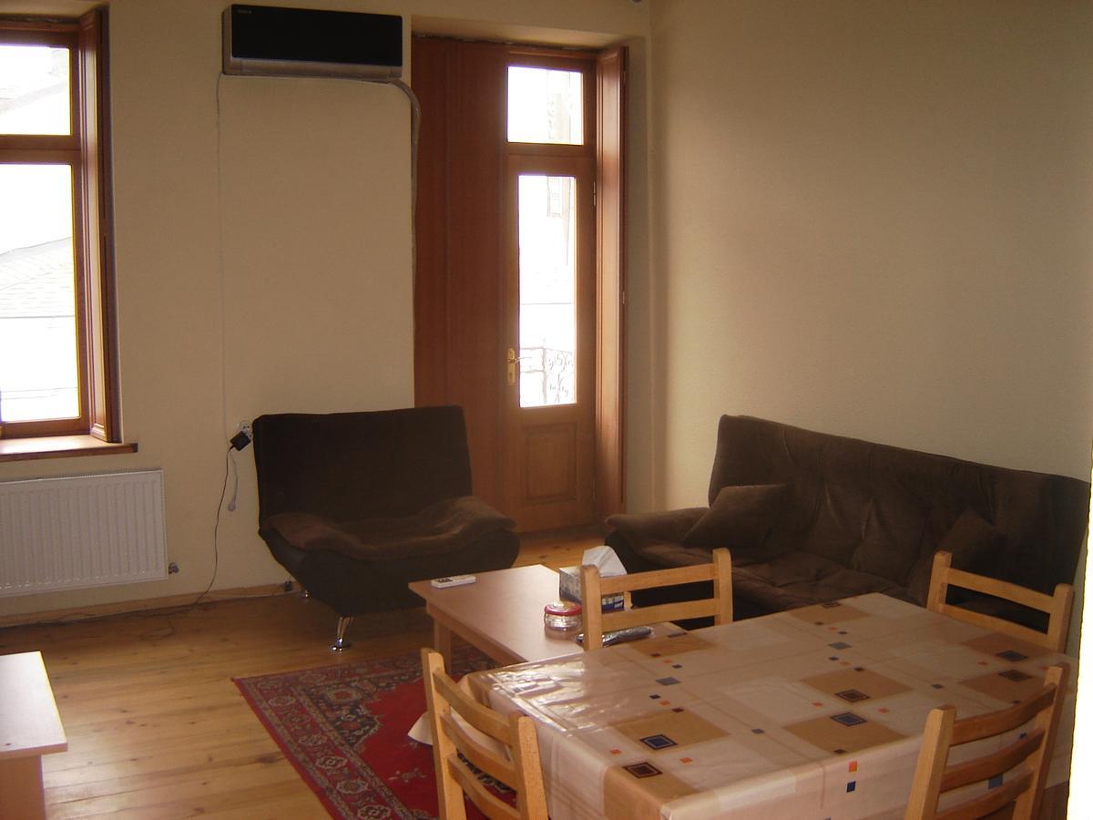 Old Metekhi Apartment تبليسي المظهر الخارجي الصورة